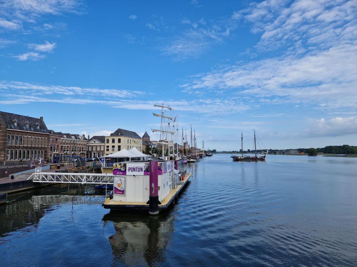 'T Hanzehuys Kampen Buitenkant foto