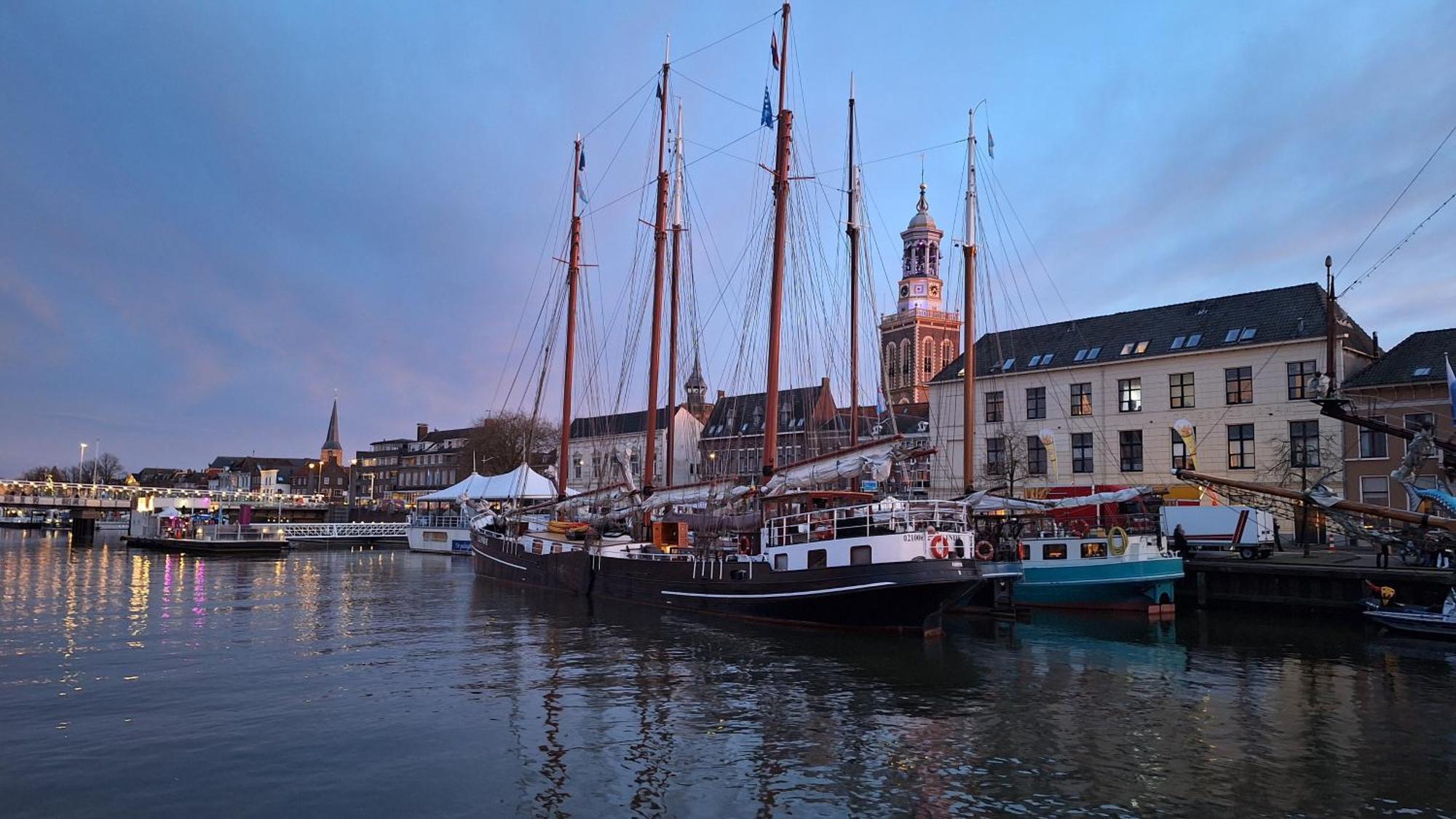 'T Hanzehuys Kampen Buitenkant foto